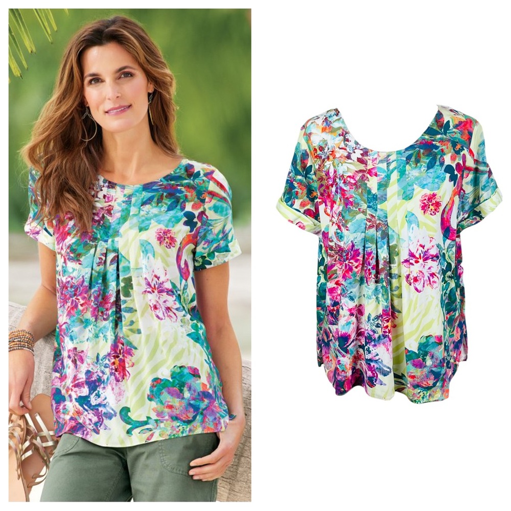 Soft Surroundings Santamar Short Sleeve Floral Print Top.